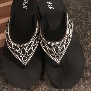 H2k thongs, flip flops, sandal